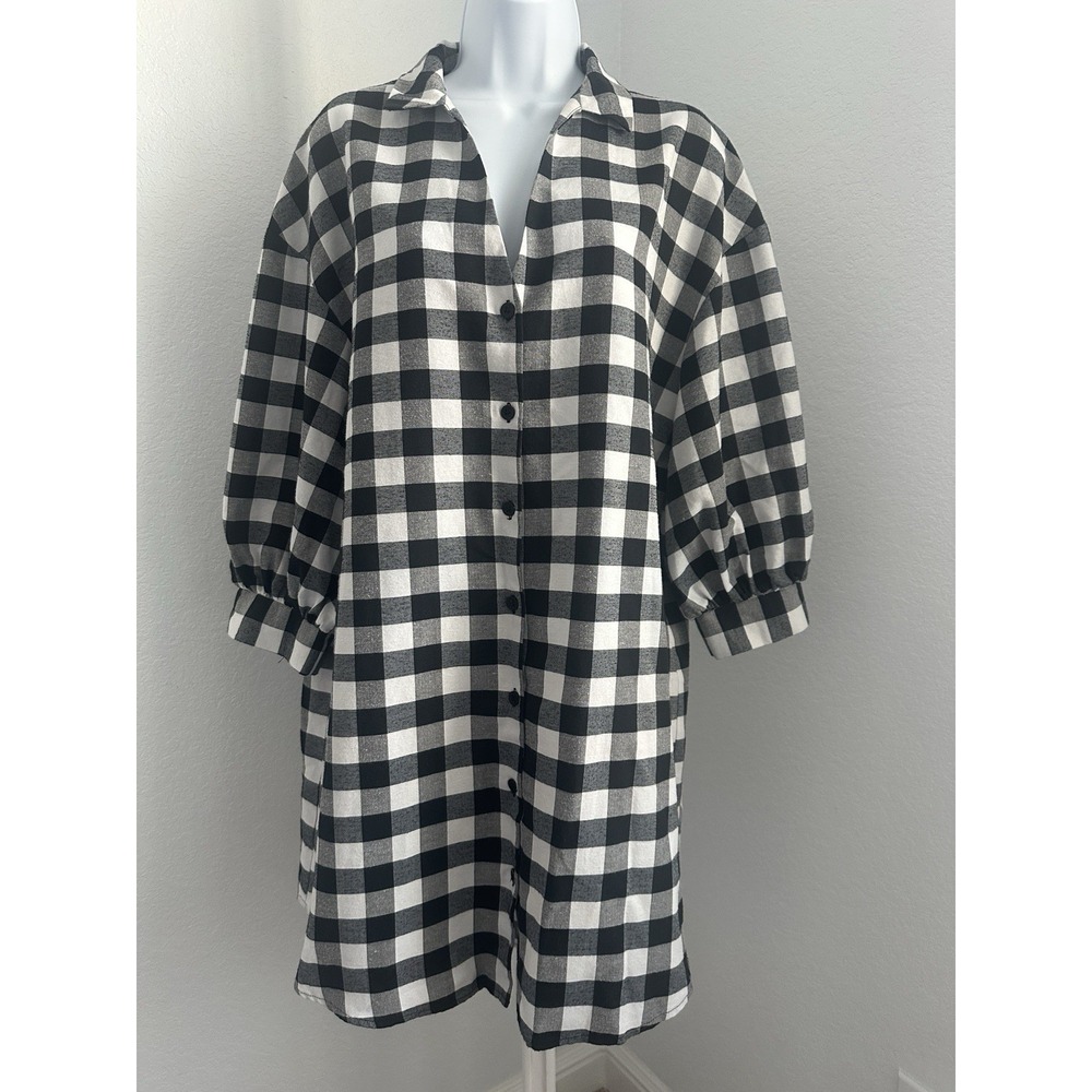 Women's Sz: 8 Black and White Buffalo Plain Button Down Tunic by Asos